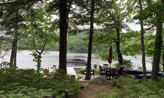 Rome Cottage | Enjoy the tranquility of Long Pond and the call of the loons
