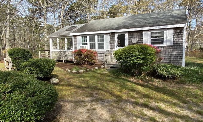 North Eastham Cottage | Enjoy this Hidden Hideaway in a prime, private location!