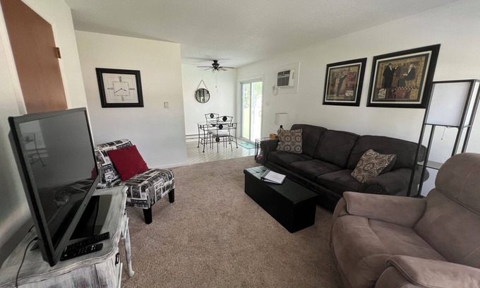Wartburg Apartment | Enjoyable 1 Bedroom apartment in charming Wartburg