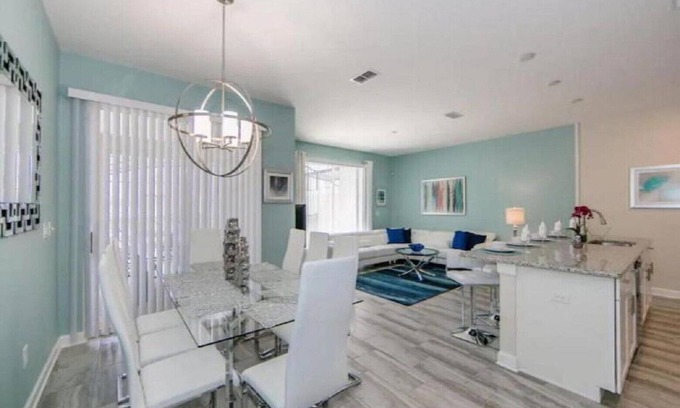 Kissimmee Ski Chalet | Enjoyable Townhouse 4Bed/3Bath/Pool/5Min From Disney