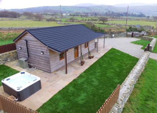 Talybont Apartment | Enlli Lodge