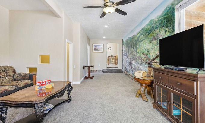 Enoch Cottage | Enoch Mountain Home Near Brian Head Ski Resort!