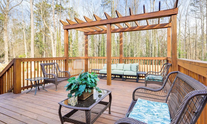 Riverdale House | Entertainment-Ready Yard: Spacious Riverdale Home