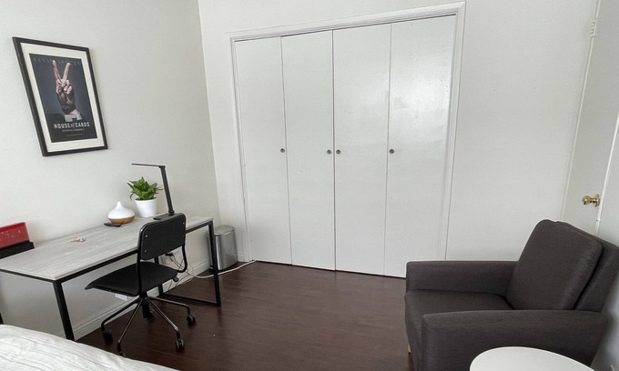 Palms Apartment | Entir studio in Culver City close to Sony Studios