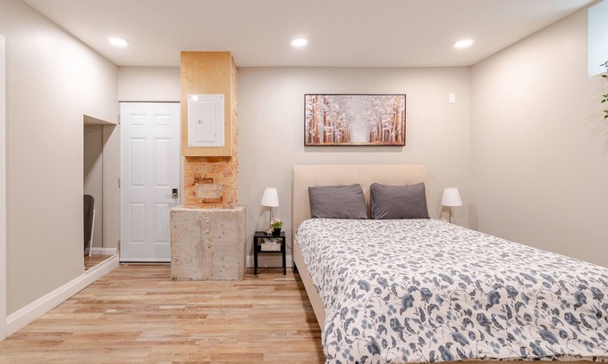 Mount Hope Huron Park Apartment | Entire 1-bedroom apartment across from Google