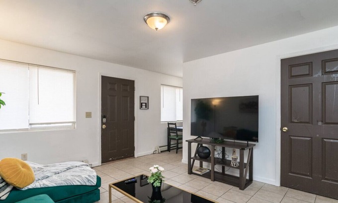 Northridge Apartment | Entire 1-Bedroom Apartment