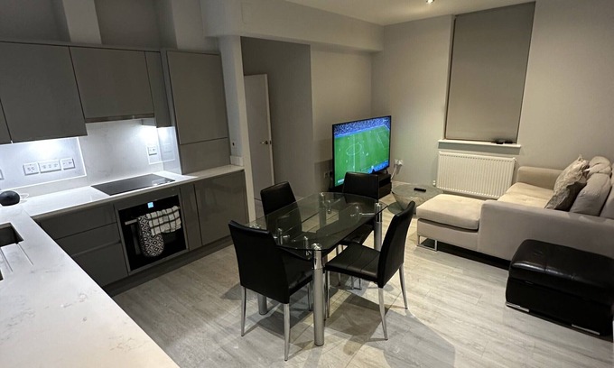 North Finchley Apartment | Entire 2 bedroom apartment!