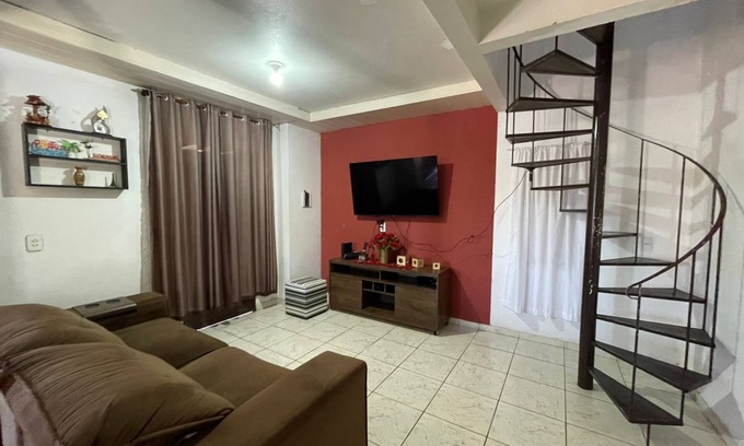 Alto Ribeirao Leste House | Entire 2 bedroom house close to Campeche beach and Morro das Pedras