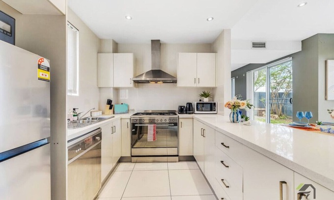 Baulkham Hills House | Entire 3 bedrooms Townhouse in Baulkham Hills