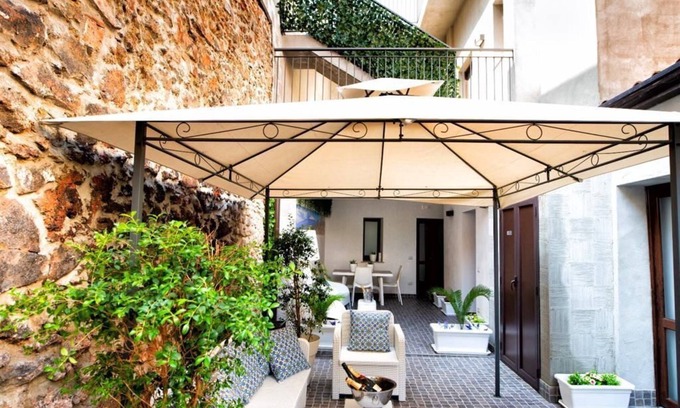Monte Po-Nesima-San Leone-Rapisardi House | Entire accommodation in Catania center up to 13 beds