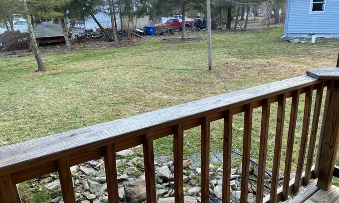 Kresgeville Cabin | Entire cabina in hemlock lake in Kunkletown with game room