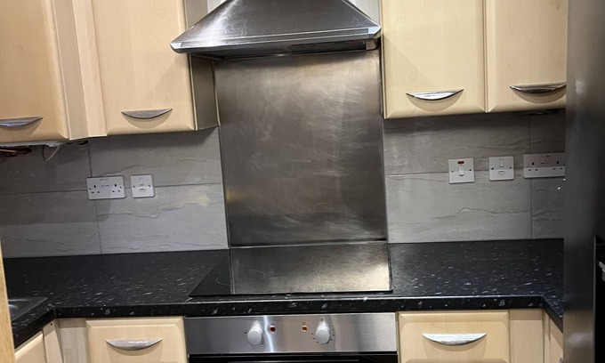 Manchester House | Entire Captivating 2-bed House in Manchester