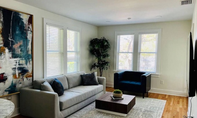 Crescent Lake Apartment | Entire duplex 15 min to beach