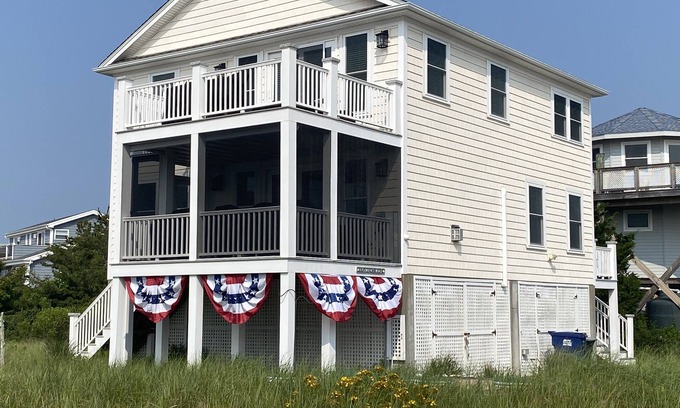 Charlestown House | ENTIRE HOME CHARLESTOWN BEACH - BEACH HAVEN RI - FULLY STOCKED!
