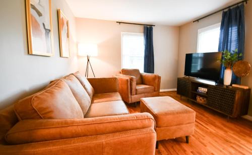 Gallatin House | Entire Home in Gallatin - 29mi to Downtown Nashville or Lyft