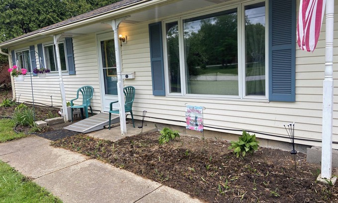 Oberlin House | Entire home in Oberlin, close to downtown and Oberlin College