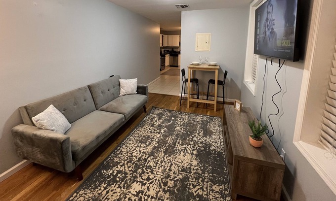 Montclair Apartment | Entire home with free Parking 30 minutes NYC-3R