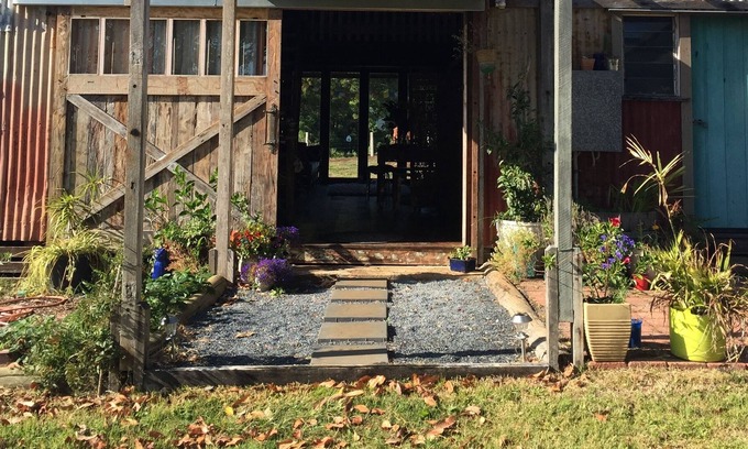 Ewingsdale House | Entire House Historic Barnstay Tooraloo Farm Stay Byron Bay