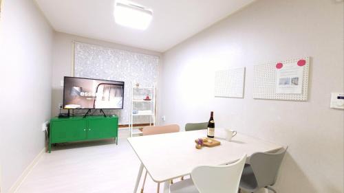 Eunpyeong-gu Apartment | Entire House, One stop away from Seoul Stn by GTX