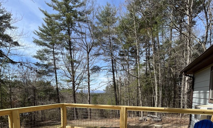 Weaverville Cabin | Entire House with Mountain View on 5 acres!!