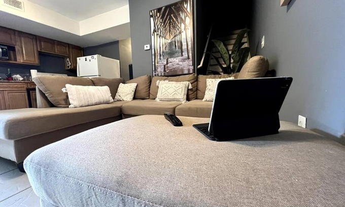 Newark Apartment | Entire Luxury 2 Bedroom Near NY/EWR With Workspace
