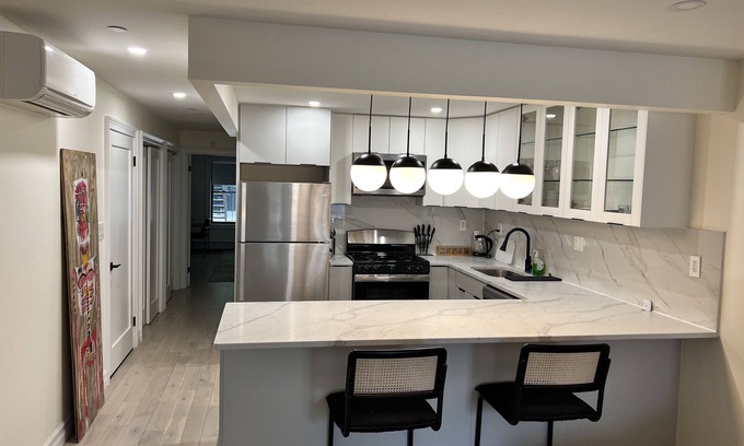 Bedford-Stuyvesant House | Entire New Modern Brownstone Apartment
