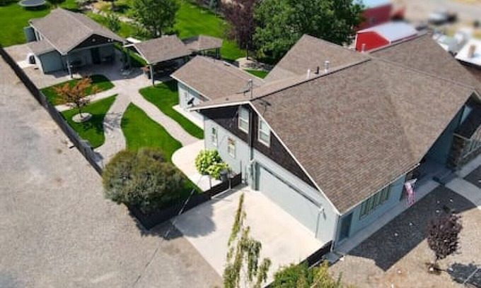 Baker City House | Entire Wunder Mine Estate - Sleeps 20 w/Hot Tub! Local Golf 50% Off!
