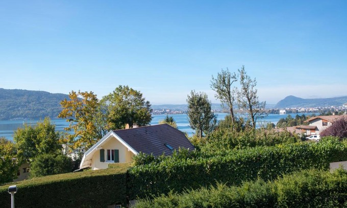 Veyrier-du-Lac Apartment | Entre Lac et Montagne