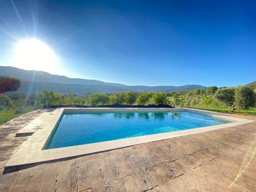 Campocamara House | ENTRESIERRAS Apartamentos rurales piscina 24h con barbacoa y espacio para eventos
