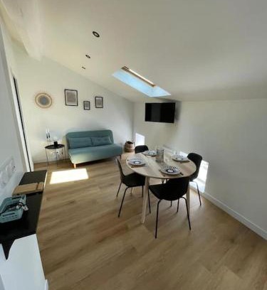 Epinal Apartment | Epinal quartier historique, studio en mezzanine,
