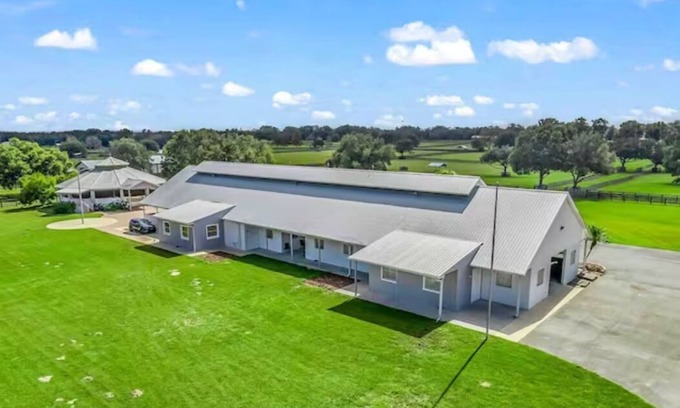 Anthony Apartment | Equestrian Center 2B Apartment. Pet Friendly! On 22 Peaceful Acres
