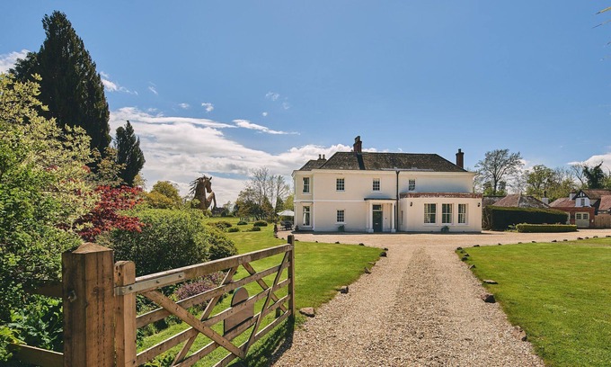 Upton upon Severn Apartment | Equestrian Manor - Luxury Cottages