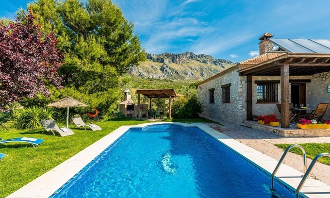 Antequera Villa | Era del Realenguillo Villanueva de la Concepción by Ruralidays