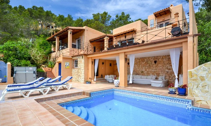 Sant Josep de sa Talaia Ski Chalet | CASA CAPRICHO
