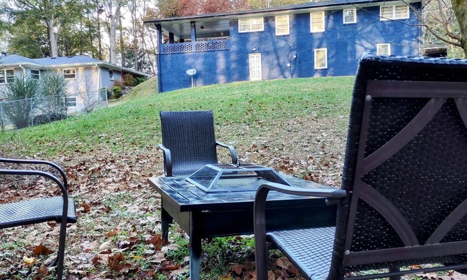 Candler-McAfee House | Escape and Entertain near Atlanta's Best! Minutes to Atlanta/Downtown Decatur!n