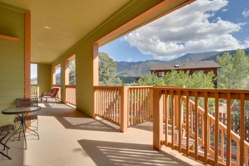 Pine Mountain Club House | Escape in the Woods with Deck and Mtn Views!