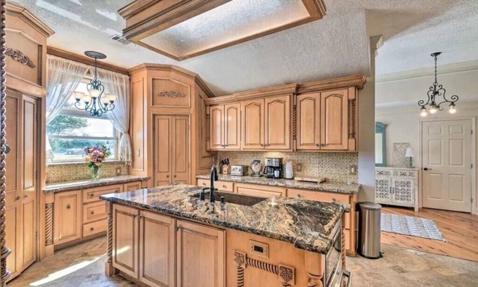 Spanish Grant House | Escape to Family Adventure at Paradise Cove!