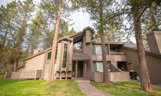 Tennis Village House | Escape to Fun and Comfort at Tennis Village Condo #18!