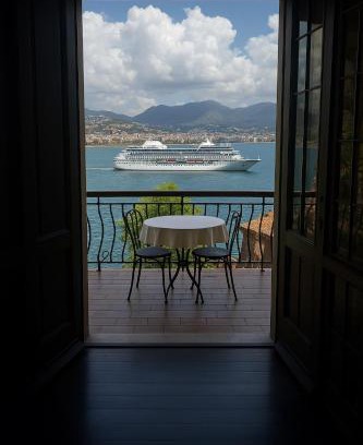 Alanya Villa | Escape to History in a Stunning Stone House with Garden and Sea View in the Heart of Alanya