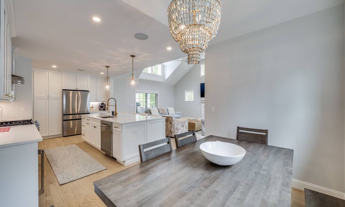 New Seabury House | Escape to our beautiful vacation rental in New Seabury, where luxury and comfort