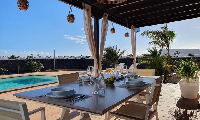 Playa Blanca House | Escape to Paradise:Villa Perla Nera – Your Oasis of Comfort and Serenity!nnn
