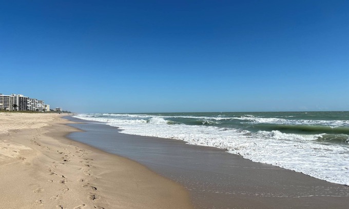 Fort Pierce Shores Condo | Escape to Paradise - North Hutchinson IslandnBeachfront