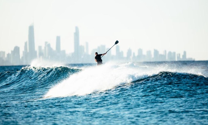 Broadbeach Waters House | Escape to the Coast