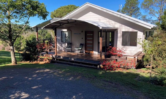 Wootha Ski Chalet | Escape to the country at Flame Tree Chalet