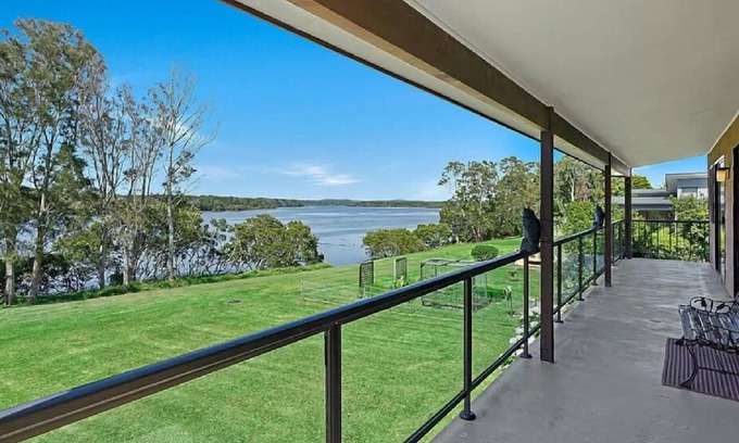 Greenwell Point House | Escape to the River Spectacular views Dual Living