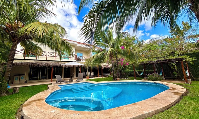 Cancun Villa | Escape to your own private family resort in beautiful Cancun!