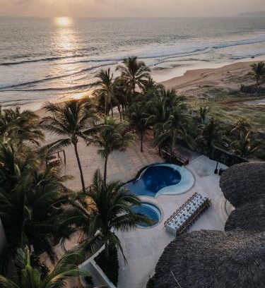 Ixtapa - Zihuatanejo Apartment | Escondite playa blanca