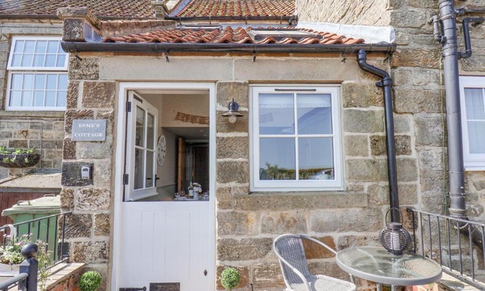 Briggswath House | Esme's Cottage