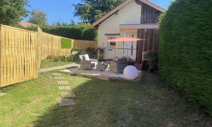 Saint-Clair-de-la-Tour House | ESPACE ATYPIQUE DETENTE BIEN-ETRE