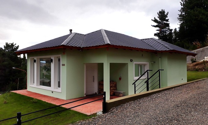 Esquel House | Espectacular Chalet en el Faldeo de la Montaña con Vistas Únicas